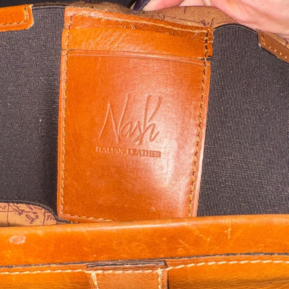 Elegant Tan Leather Briefcase